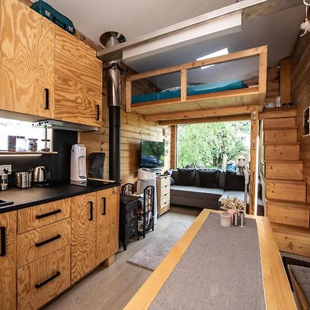 Tiny House - Chatka V Rezi U Prahy Husinec  Экстерьер фото